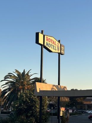 Royal Motel 2 royal motel